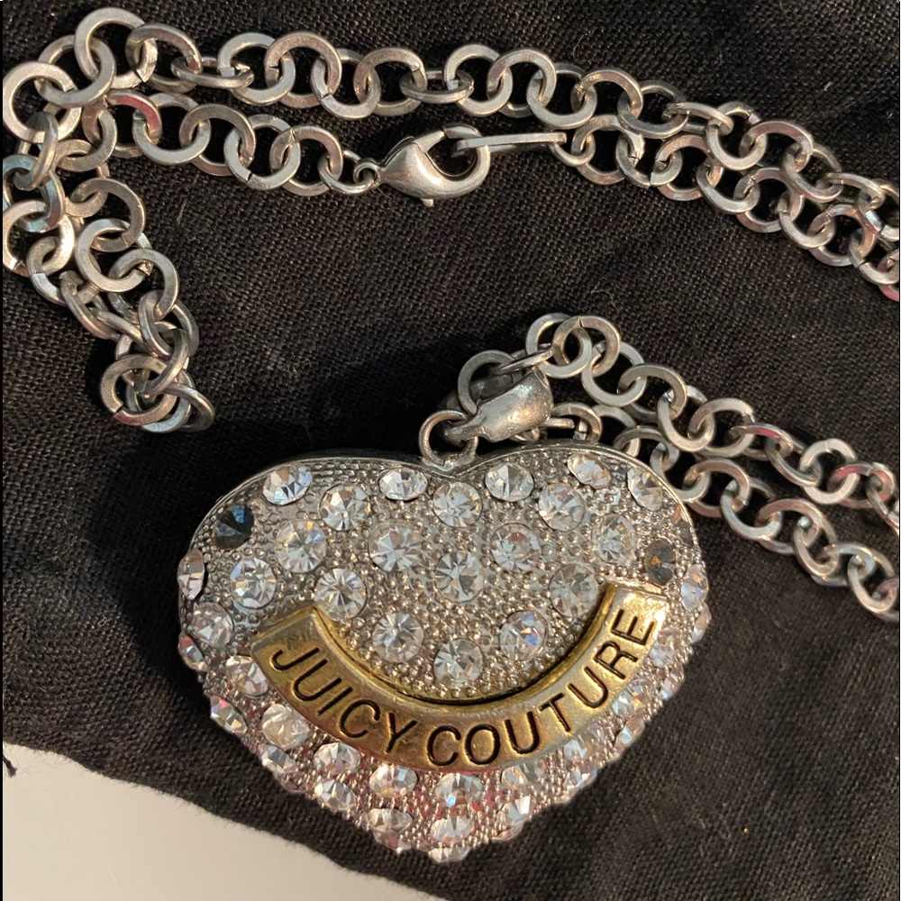 Juicy Couture silver neckless and hart pendant